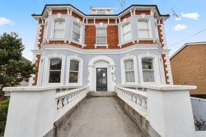 62 Woodbury Park Road, TUNBRIDGE WELLS